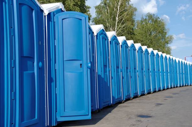 Best Portable restroom trailer rental  in Mount Vernon, WA